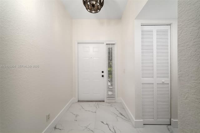 297 Conservation Dr, Weston FL 33327 - Weston, FL - Photo 7