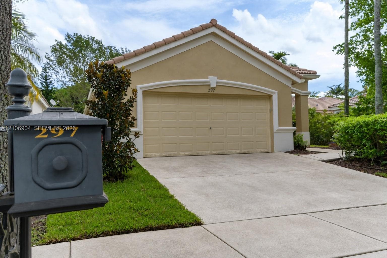 297 Conservation Dr, Weston FL 33327 - Weston, FL - Photo 1