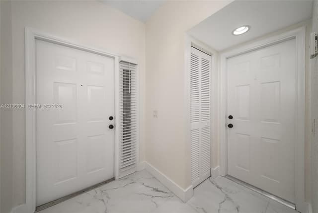 297 Conservation Dr, Weston FL 33327 - Weston, FL - Photo 5