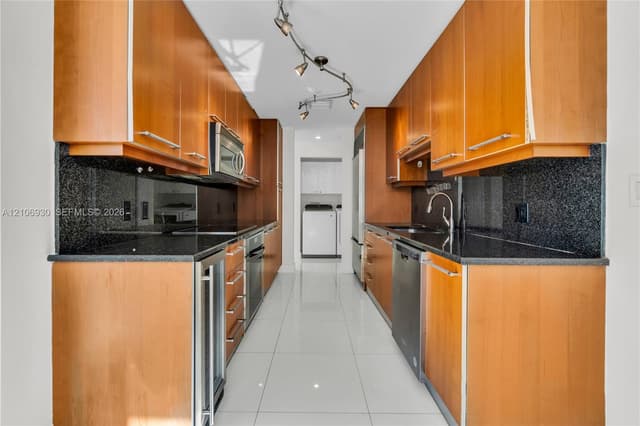 901 Brickell Key Blvd # 1103, Miami FL 33131 - Miami, FL - Photo 7