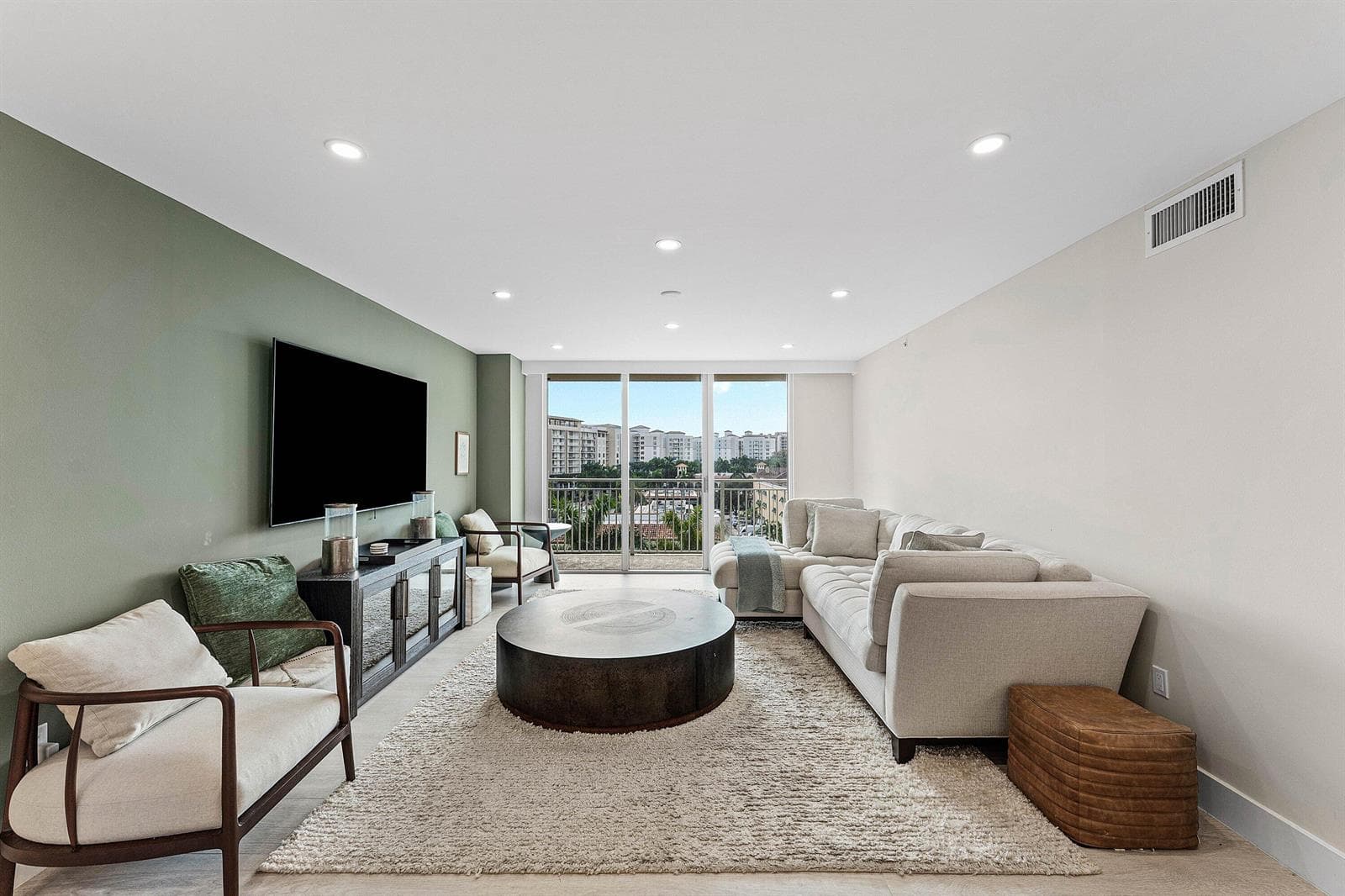 99 SE Mizner Boulevard # 627, Boca Raton FL 33432