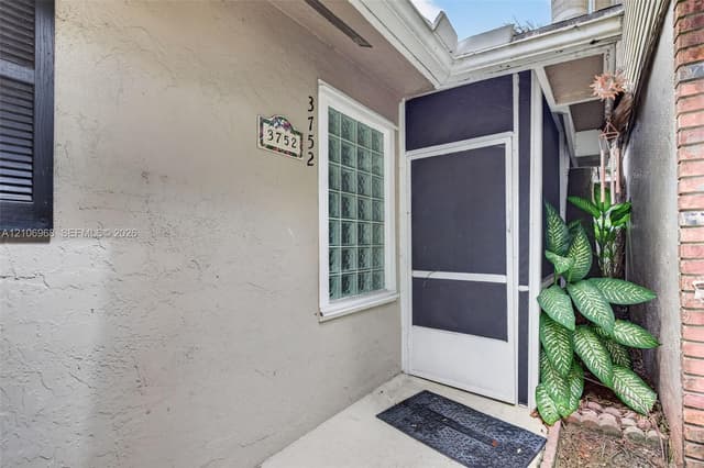 3752 NW 122nd Ter, Sunrise FL 33323 - Sunrise, FL - Photo 4