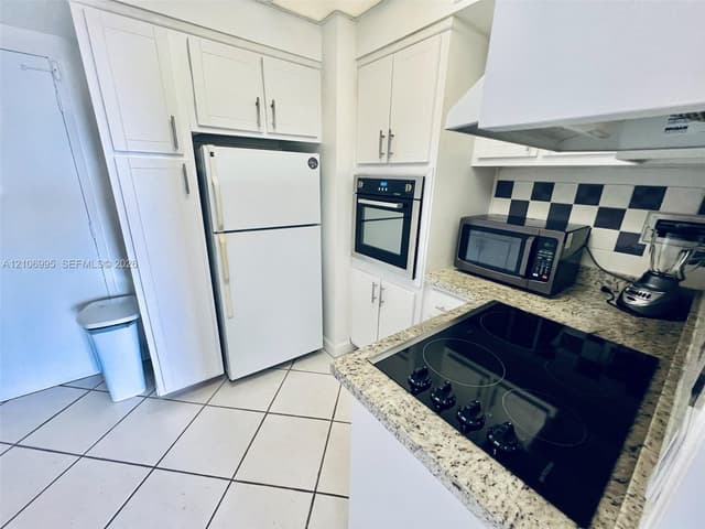 3505 S Ocean Dr # 1404, Hollywood FL 33019 - Hollywood, FL - Photo 5