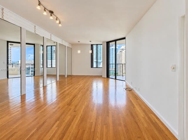 520 Brickell Key Dr # A2012, Miami FL 33131 - Miami, FL - Photo 2