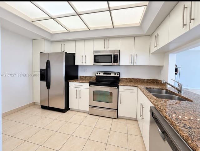520 Brickell Key Dr # A2012, Miami FL 33131 - Miami, FL - Photo 7