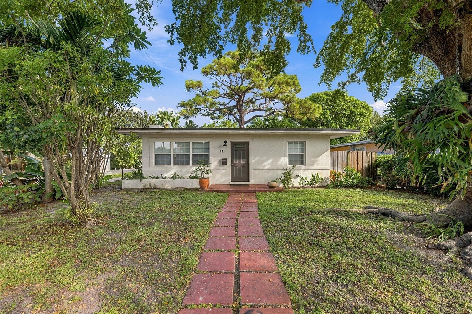 251 SW 22ND Street, Fort Lauderdale FL 33315