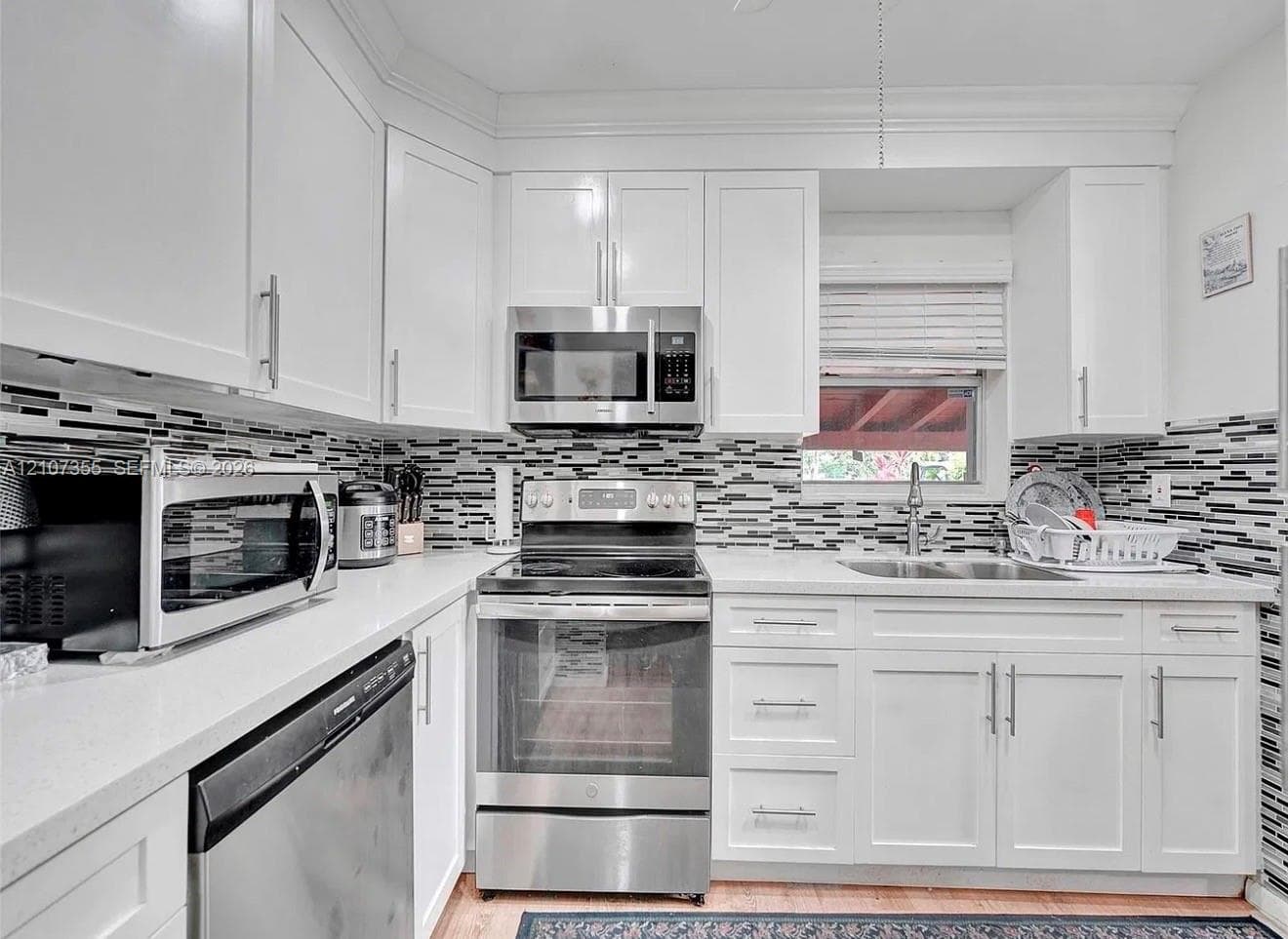 6505 Pines Pkwy, Hollywood FL 33023 - Hollywood, FL - Photo 1