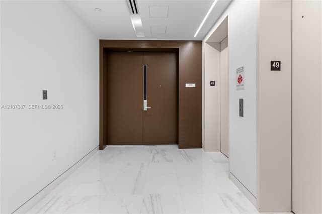 300 Biscayne Boulevard Way # 4901E, Miami FL 33131 - Miami, FL - Photo 2