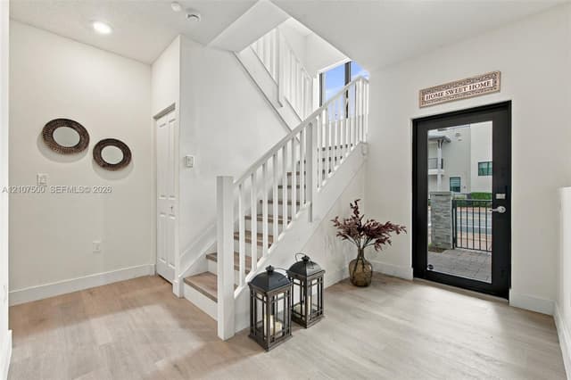 4274 NW 83rd Ave, Doral FL 33166 - Doral, FL - Photo 3