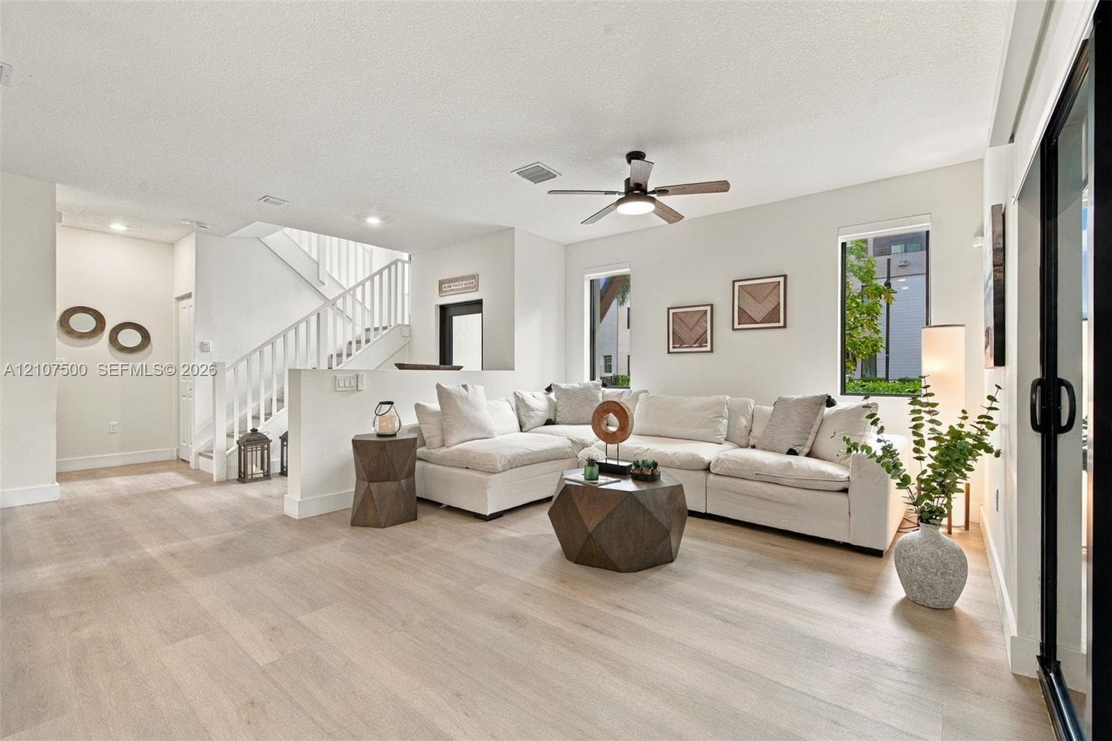 4274 NW 83rd Ave, Doral FL 33166 - Doral, FL - Photo 1