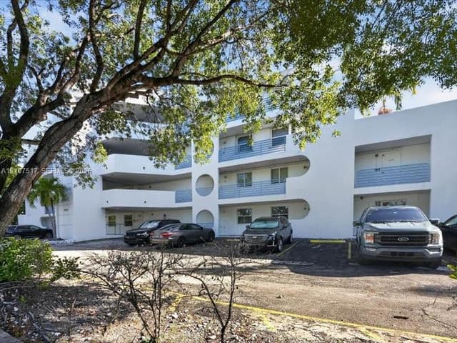 16531 NE 35th Ave # 11, North Miami Beach FL 33160 - North Miami Beach, FL - Photo 7