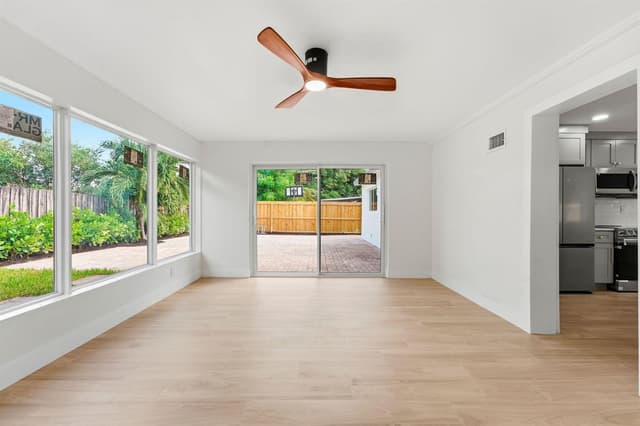1023 Andrews Road, West Palm Beach FL 33405 - West Palm Beach, FL - Photo 2