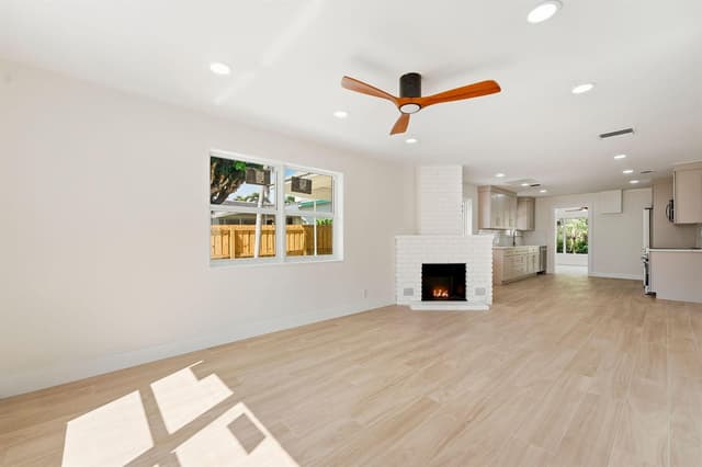 1023 Andrews Road, West Palm Beach FL 33405 - West Palm Beach, FL - Photo 5