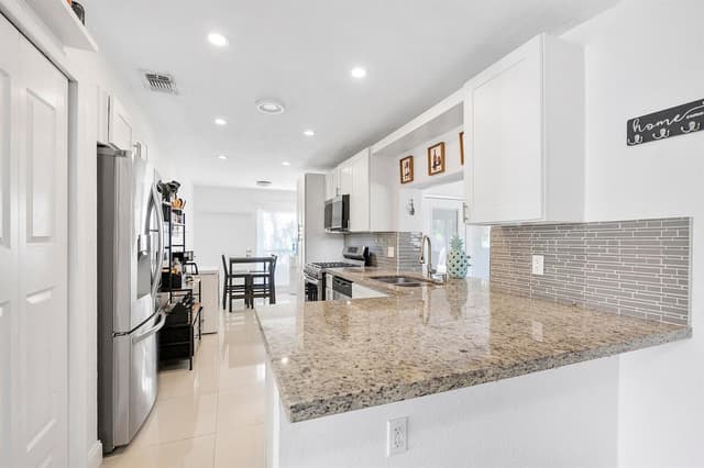 11631 NW 29th Street, Sunrise FL 33323 - Sunrise, FL - Photo 7