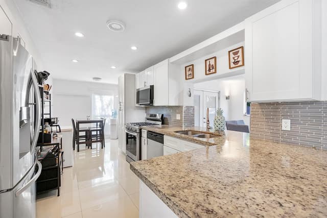 11631 NW 29th Street, Sunrise FL 33323 - Sunrise, FL - Photo 5