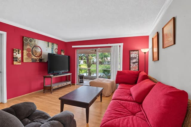 2700 CASITA Way W # 102, Delray Beach FL 33445 - Delray Beach, FL - Photo 2