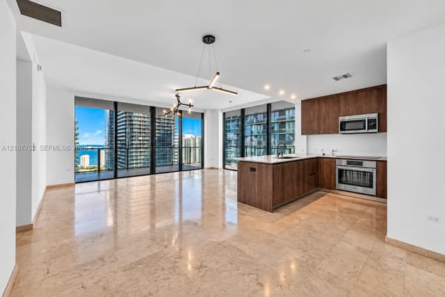 88 SW 7th St # 3401, Miami FL 33130 - Miami, FL - Photo 3