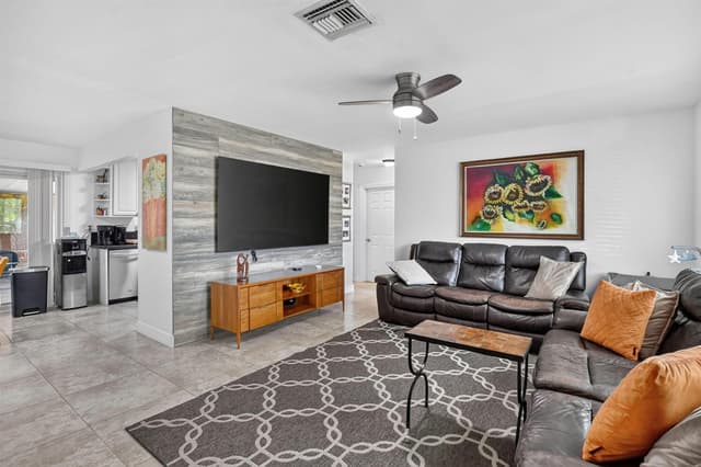103 SW 14th Street, Deerfield Beach FL 33441 - Deerfield Beach, FL - Photo 6