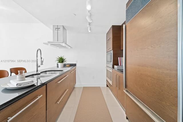 485 Brickell Ave # 1907, Miami FL 33131 - Miami, FL - Photo 4