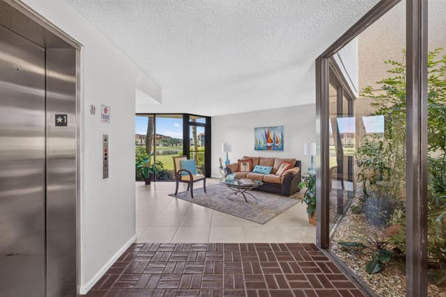 5344 WOODLAND LAKES Drive # 225, Palm Beach Gardens FL 33418 - Palm Beach Gardens, FL - Photo 6