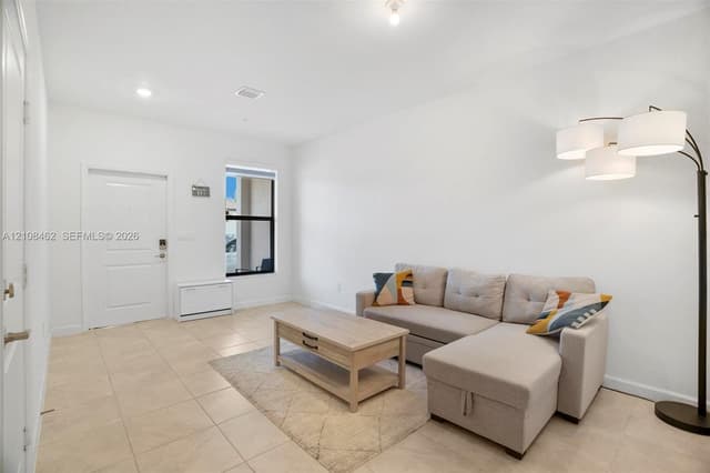 15959 SW 2nd St, Pembroke Pines FL 33027 - Pembroke Pines, FL - Photo 7