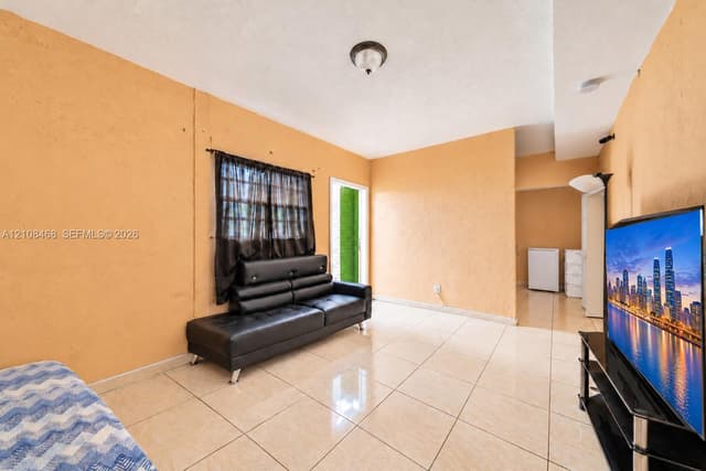 19740 NW 6th Pl, Miami Gardens FL 33169 - Miami Gardens, FL - Photo 2