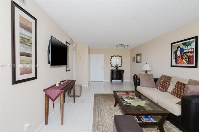2001 Atlantic Shores Blvd # 407, Hallandale Beach FL 33009 - Hallandale Beach, FL - Photo 7