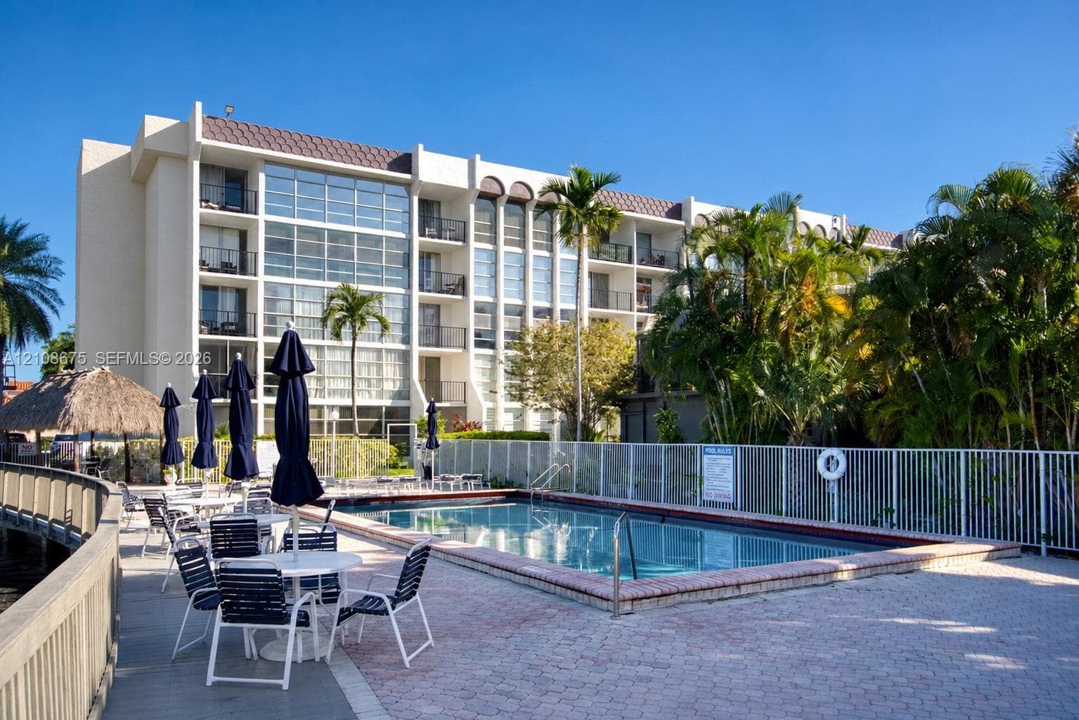 2001 Atlantic Shores Blvd # 407, Hallandale Beach FL 33009