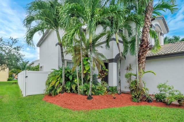 16391 SW 29TH Street, Miramar FL 33027 - Miramar, FL - Photo 4