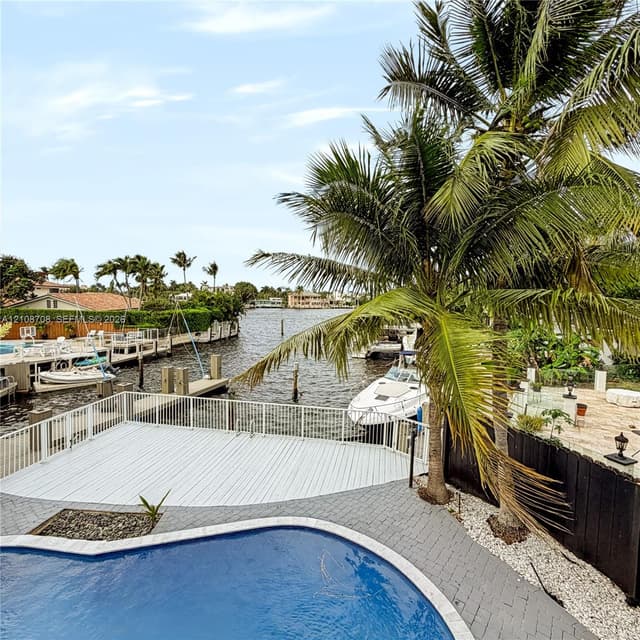 2445 SE 8th St, Pompano Beach FL 33062 - Pompano Beach, FL - Photo 3