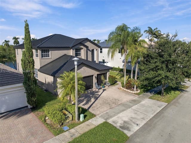 18041 SW 33rd St, Miramar FL 33029 - Miramar, FL - Photo 6