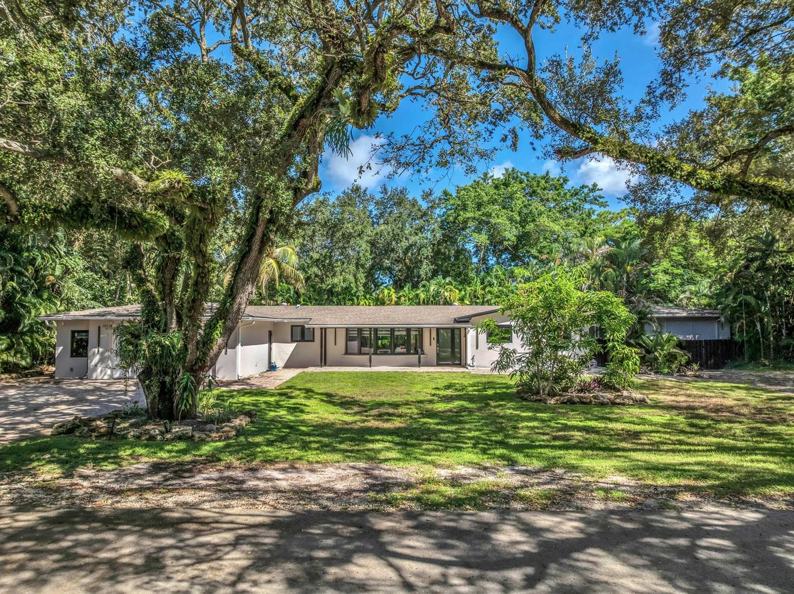 5951 SW 32nd Terrace, Fort Lauderdale FL 33312