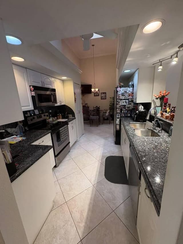 10941 LADERA Lane # B, Boca Raton FL 33498 - Boca Raton, FL - Photo 5