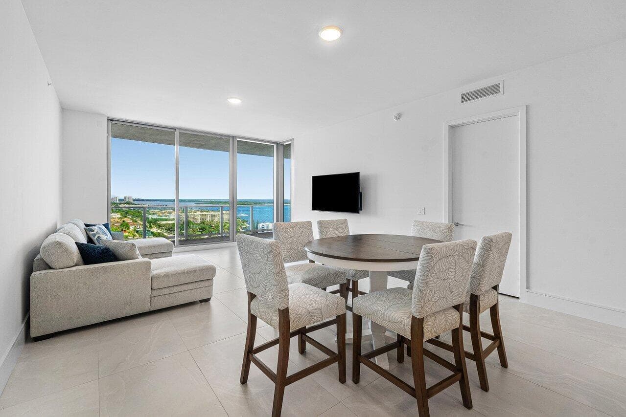 220 Lake Shore Drive # 1817, Lake Park FL 33403