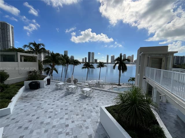 3370 Hidden Bay Dr # 801, Aventura FL 33180 - Aventura, FL - Photo 2