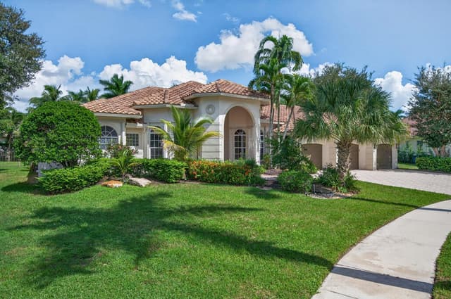 2476 Poinciana Lane, Weston FL 33327 - Weston, FL - Photo 2
