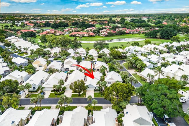 59 Dorchester Circle, Palm Beach Gardens FL 33418 - Palm Beach Gardens, FL - Photo 2