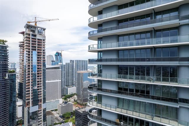 1000 Brickell Plz, Miami FL 33131 - Miami, FL - Photo 7