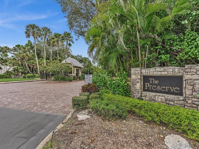 7505 Live Oak Drive, Coral Springs FL 33065 - Coral Springs, FL - Photo 2
