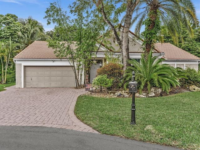 7505 Live Oak Drive, Coral Springs FL 33065 - Coral Springs, FL - Photo 4