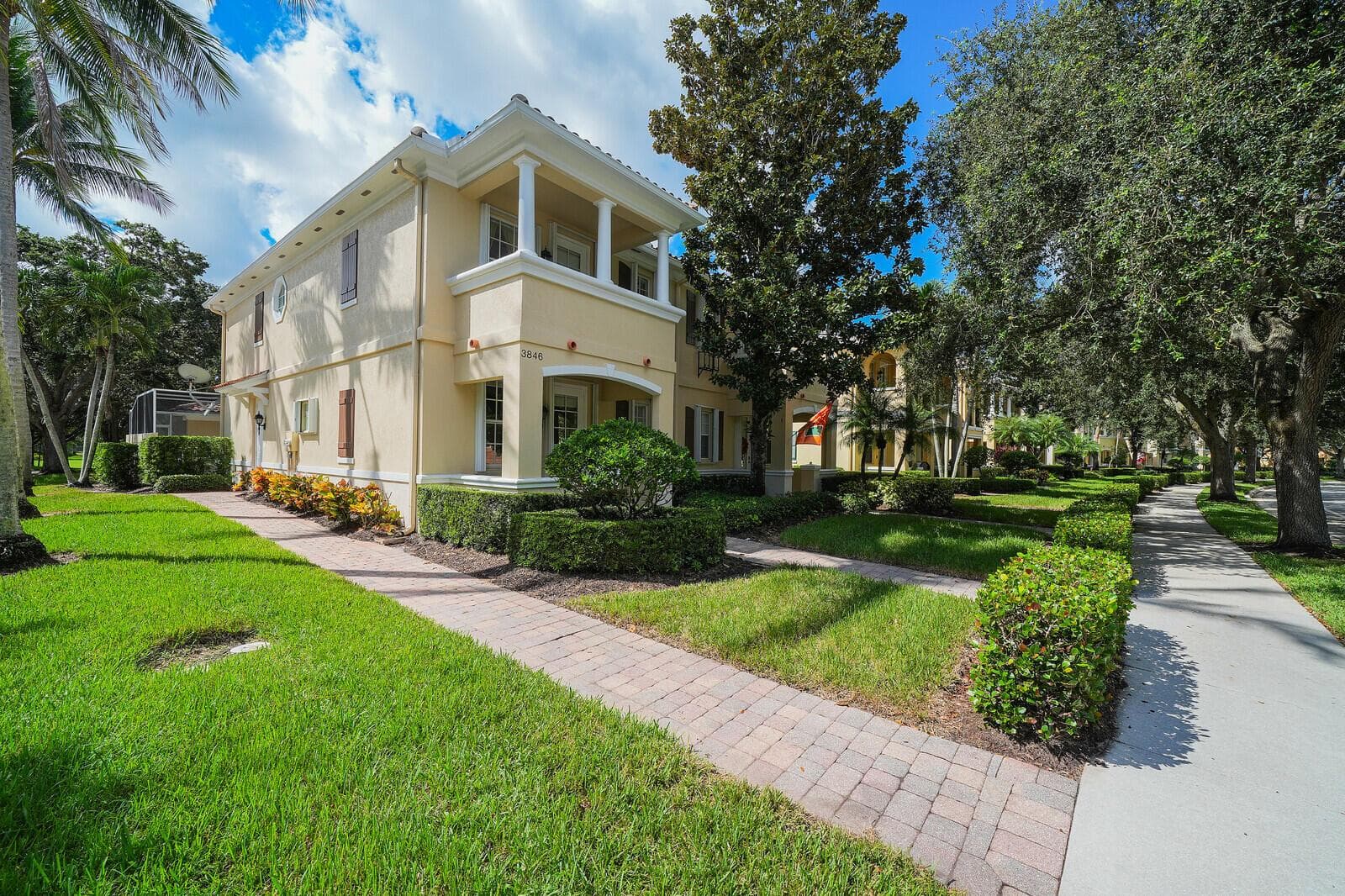 3846 Greenway Drive, Jupiter FL 33458 - Jupiter, FL - Photo 1