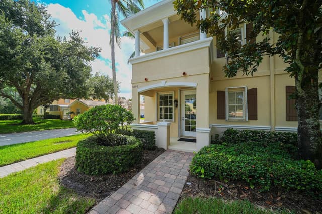 3846 Greenway Drive, Jupiter FL 33458 - Jupiter, FL - Photo 4