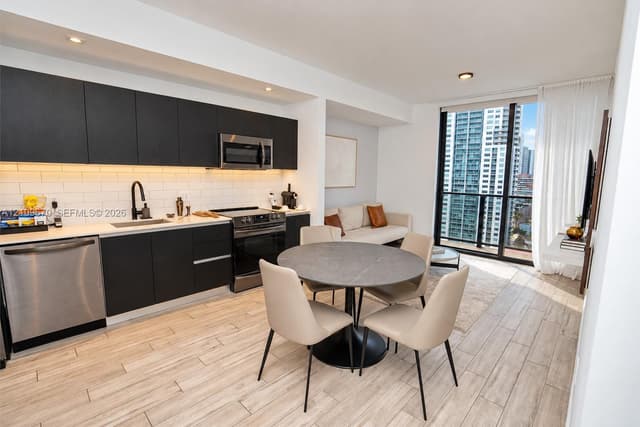 398 NE 5th St # 1617, Miami FL 33132 - Miami, FL - Photo 4