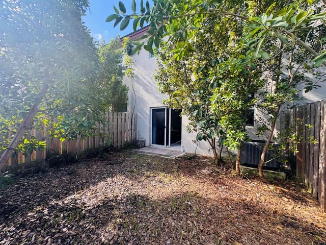 12383 NW 23RD Court, Miami FL 33147 - Miami, FL - Photo 6