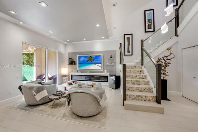 1366 W Harbor Vw W, Hollywood FL 33019 - Hollywood, FL - Photo 3