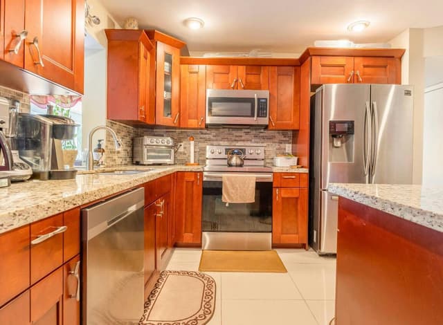 10256 BOCA SPRINGS Drive, Boca Raton FL 33428 - Boca Raton, FL - Photo 5