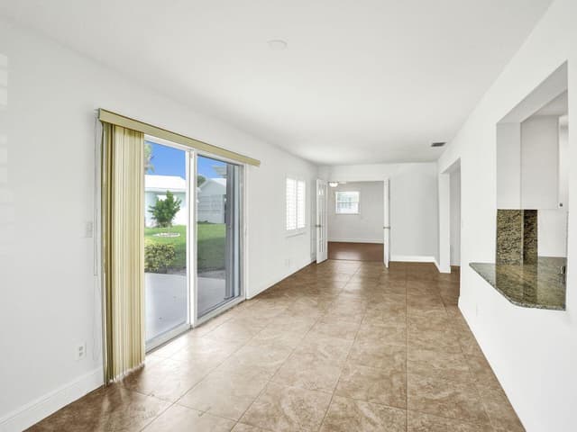 605 SW 21ST Circle, Boynton Beach FL 33426 - Boynton Beach, FL - Photo 7
