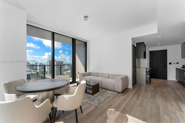 20 NE 11 # 4208, Miami FL 33132 - Miami, FL - Photo 2