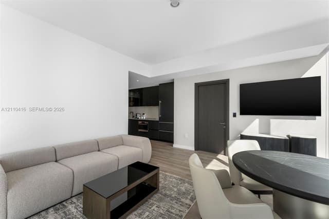20 NE 11 # 4208, Miami FL 33132 - Miami, FL - Photo 3