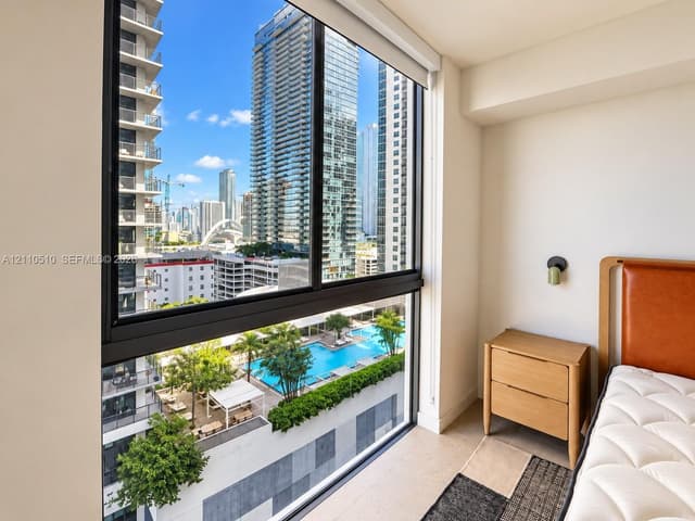 11 NE 6th St # 1811, Miami FL 33132 - Miami, FL - Photo 4